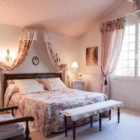 D'hôtes De Charme Au Refuge Du Peintre Prés De St Emilion * Sainte-Terre