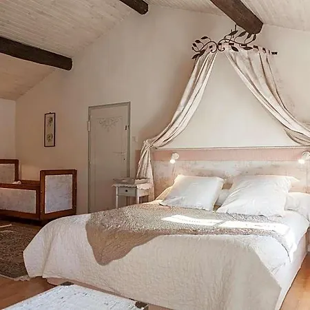 D'hotes De Charme Au Refuge Du Peintre Pres De St Emilion Sainte-Terre