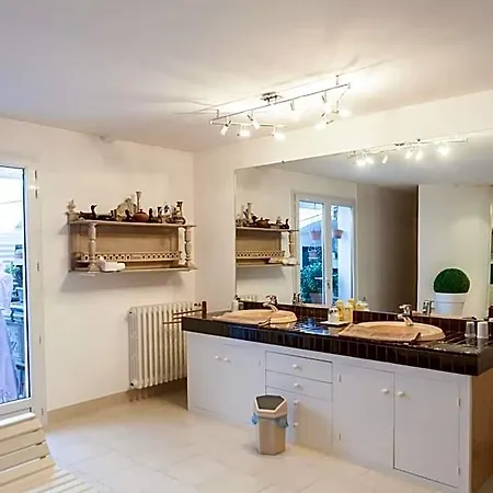 D'hotes De Charme Au Refuge Du Peintre Pres De St Emilion Отель типа 